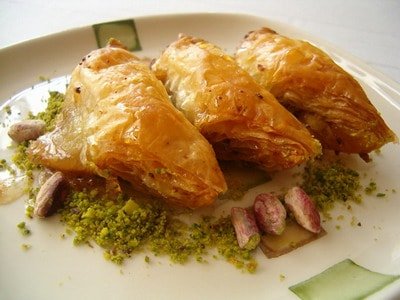 adana iek sevgililer gn taze , kaliteli ve sper tatta 1 kilo fstkl biyet - baklava tatl gnder